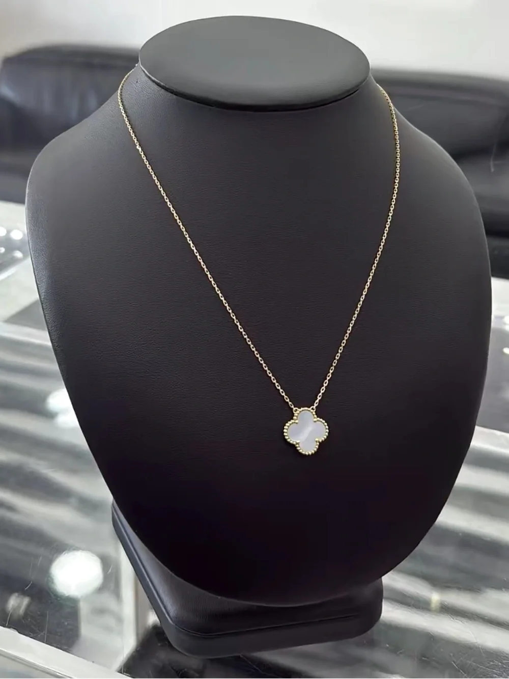 VC inspired 18k Gold MOP Necklace